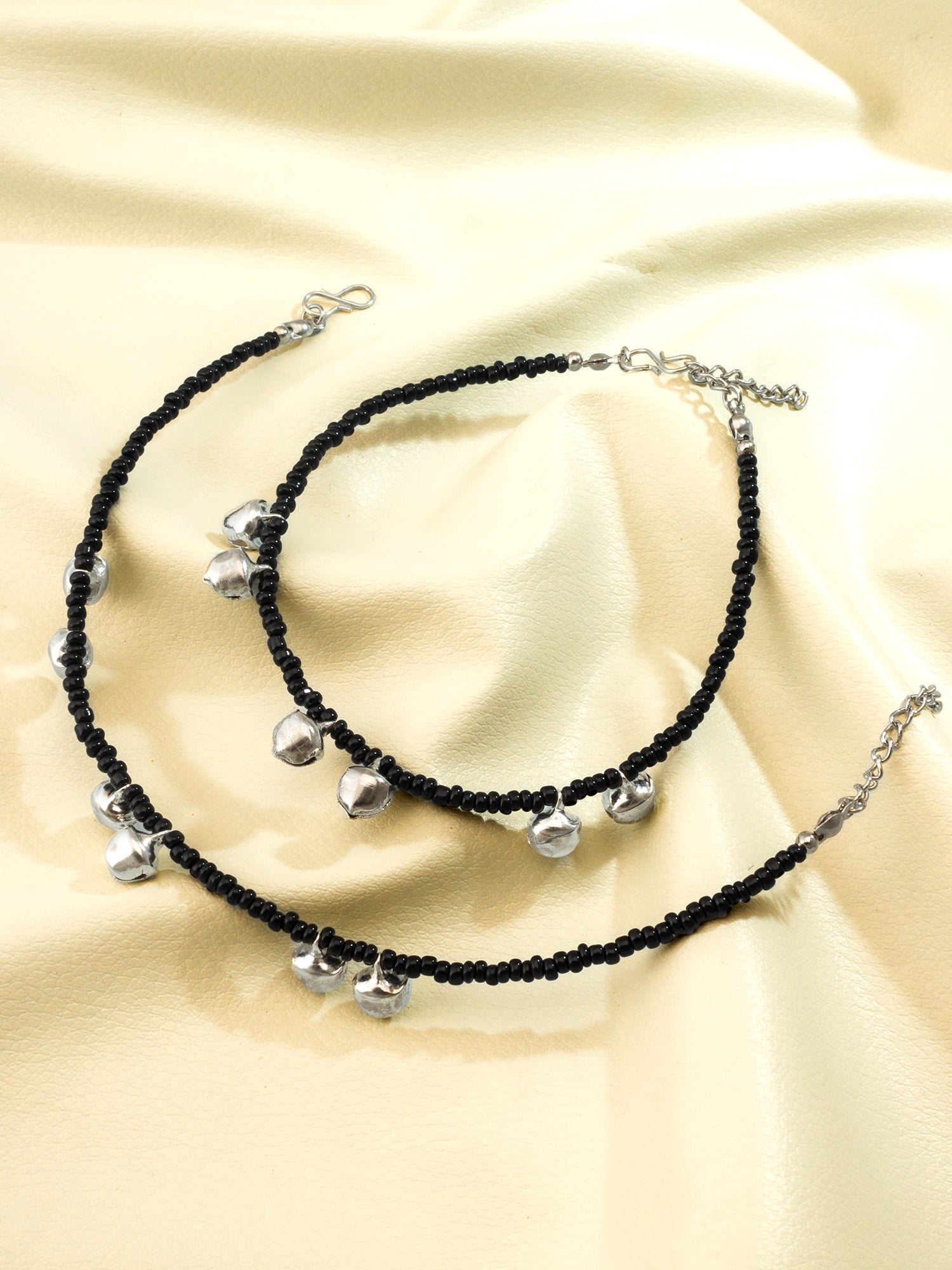 Aadita Ghungroo Embellished Black Seed Bead Anklet Pair