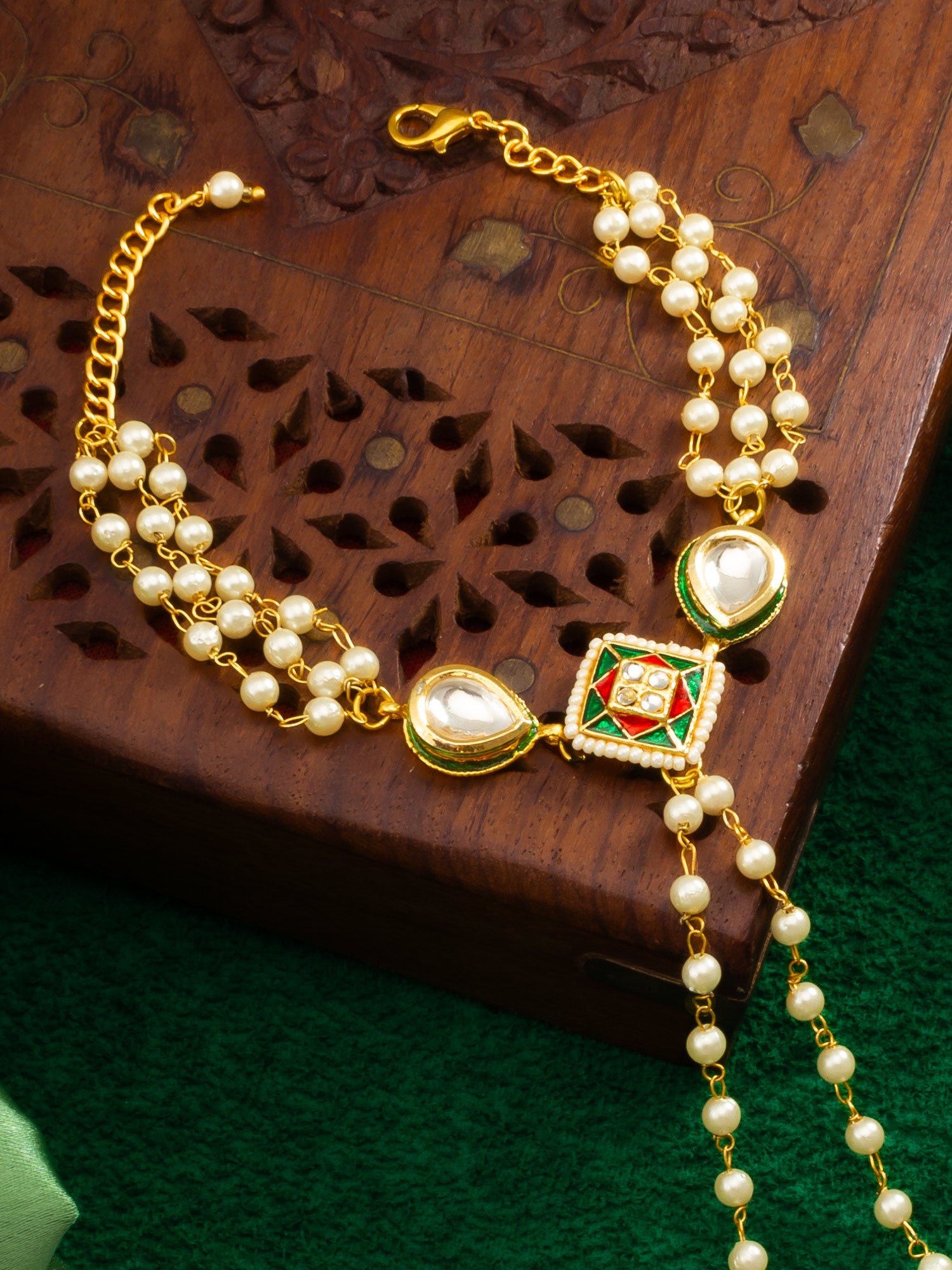 Aadita White Beaded Kundan Haathphool Bracelet