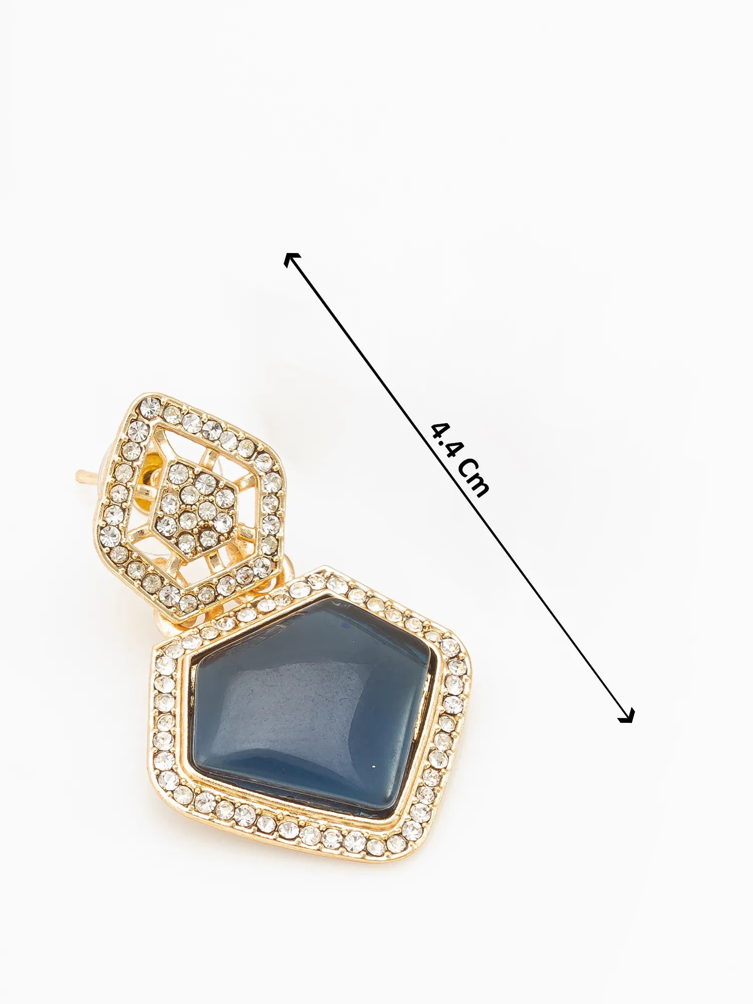 Earring with gold frame and blue gemstone, labeled with measurement on a white background