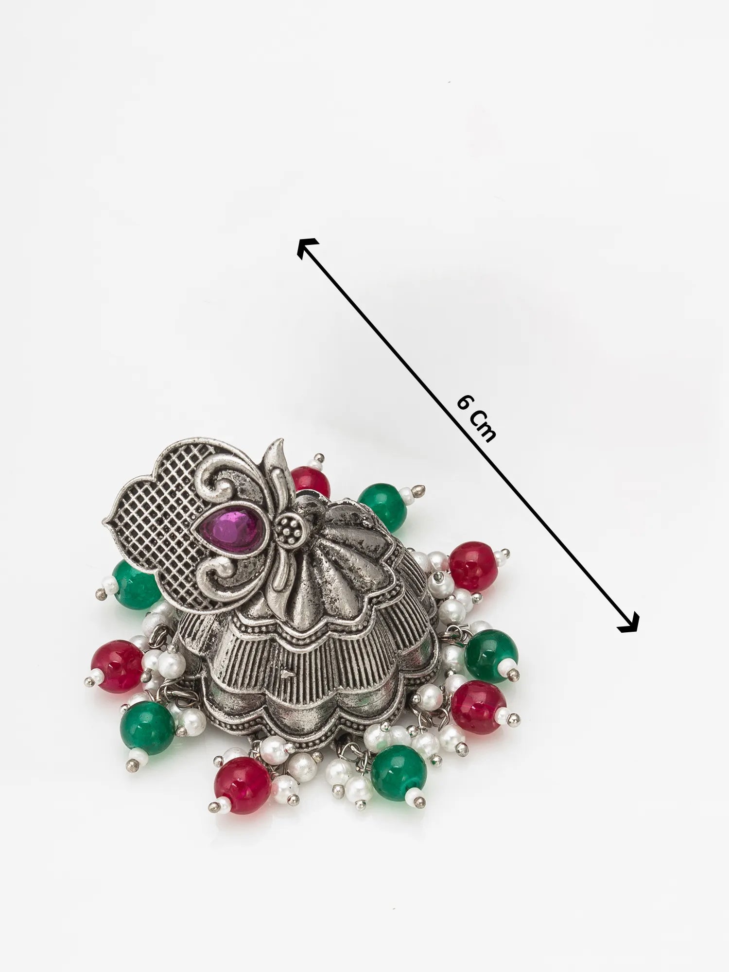 Butterfly-shaped brooch with gemstones and pearls, shown with a measurement of 6 cm on a white background.