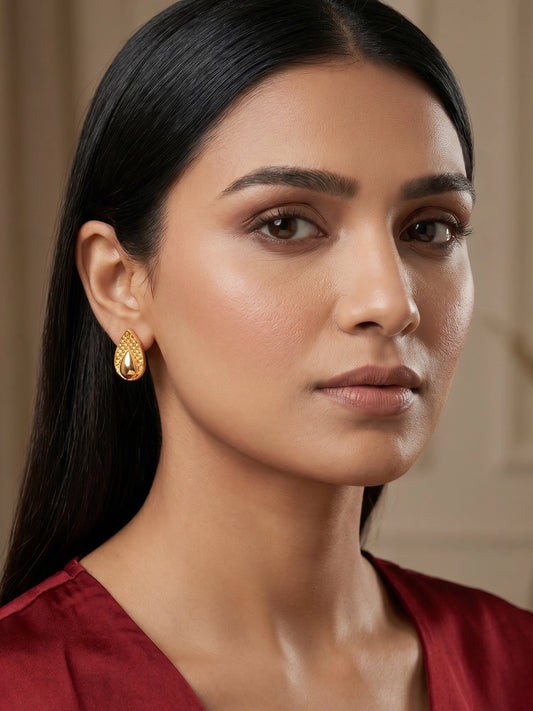 Aadita Gold-Toned Mesh Texture Stud Earrings
