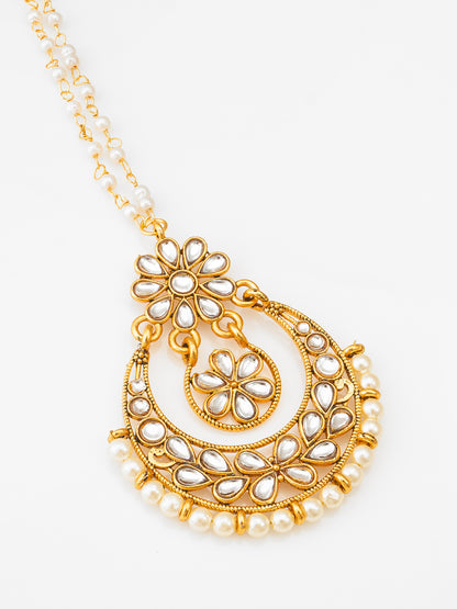 Aadita Fashion Gold-Plated Pearl Flower Design Maang Tikka