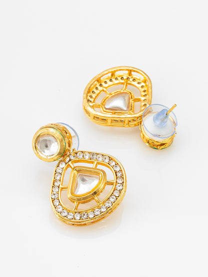 Aadita Kundan Shield Mangalsutra Set