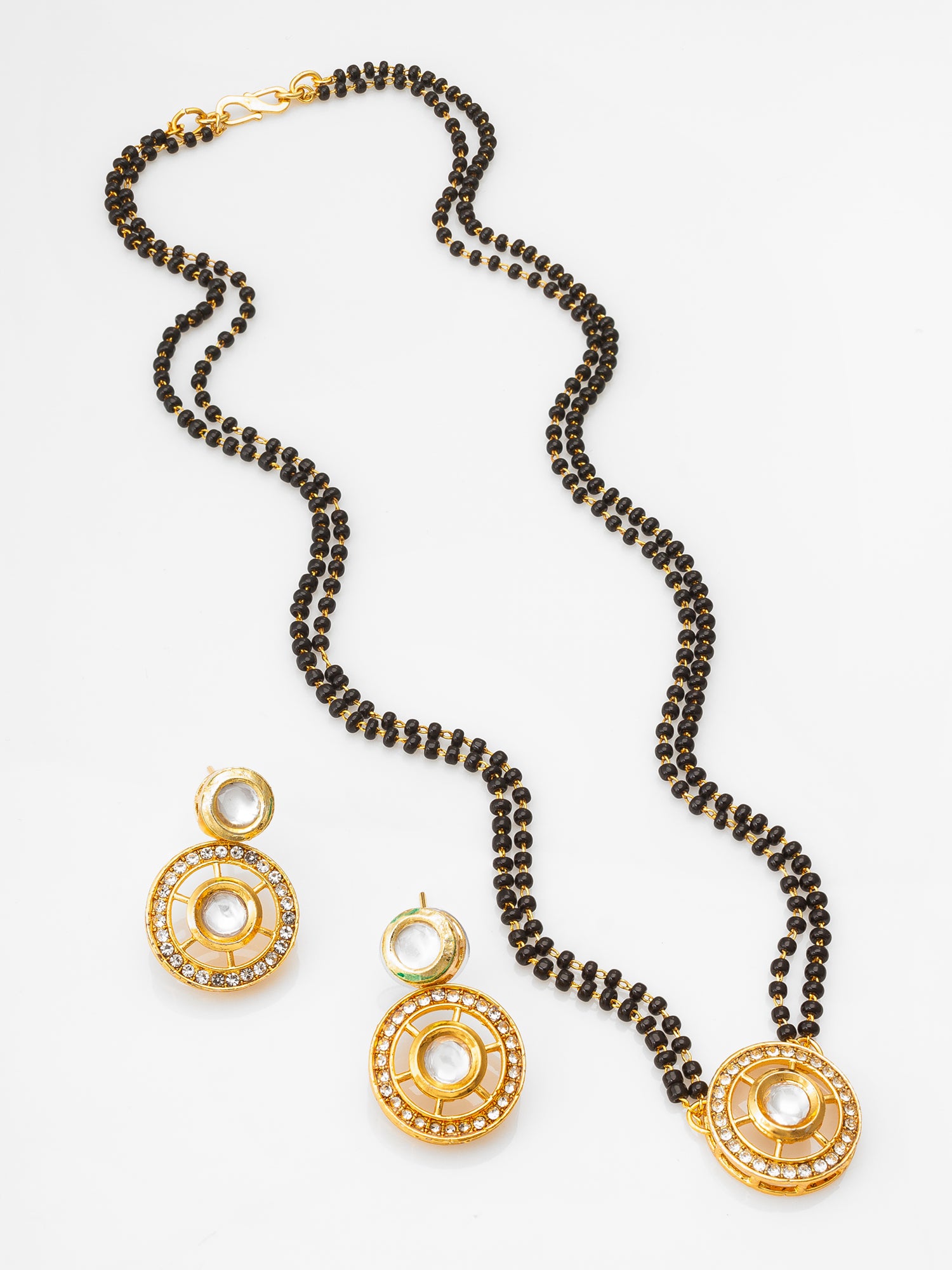Aadita Contemporary Circular Halo Mangalsutra Set