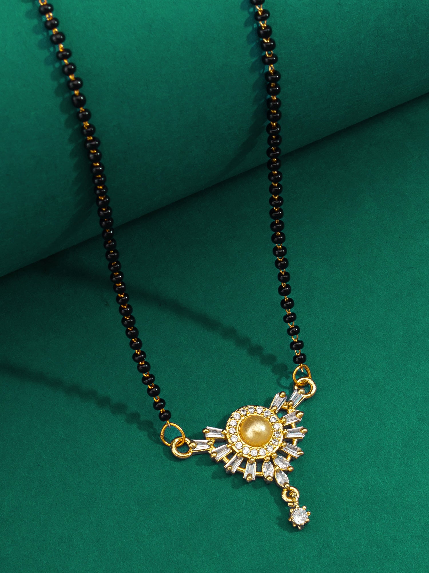 Aadita Radiant Sunburst Mangalsutra