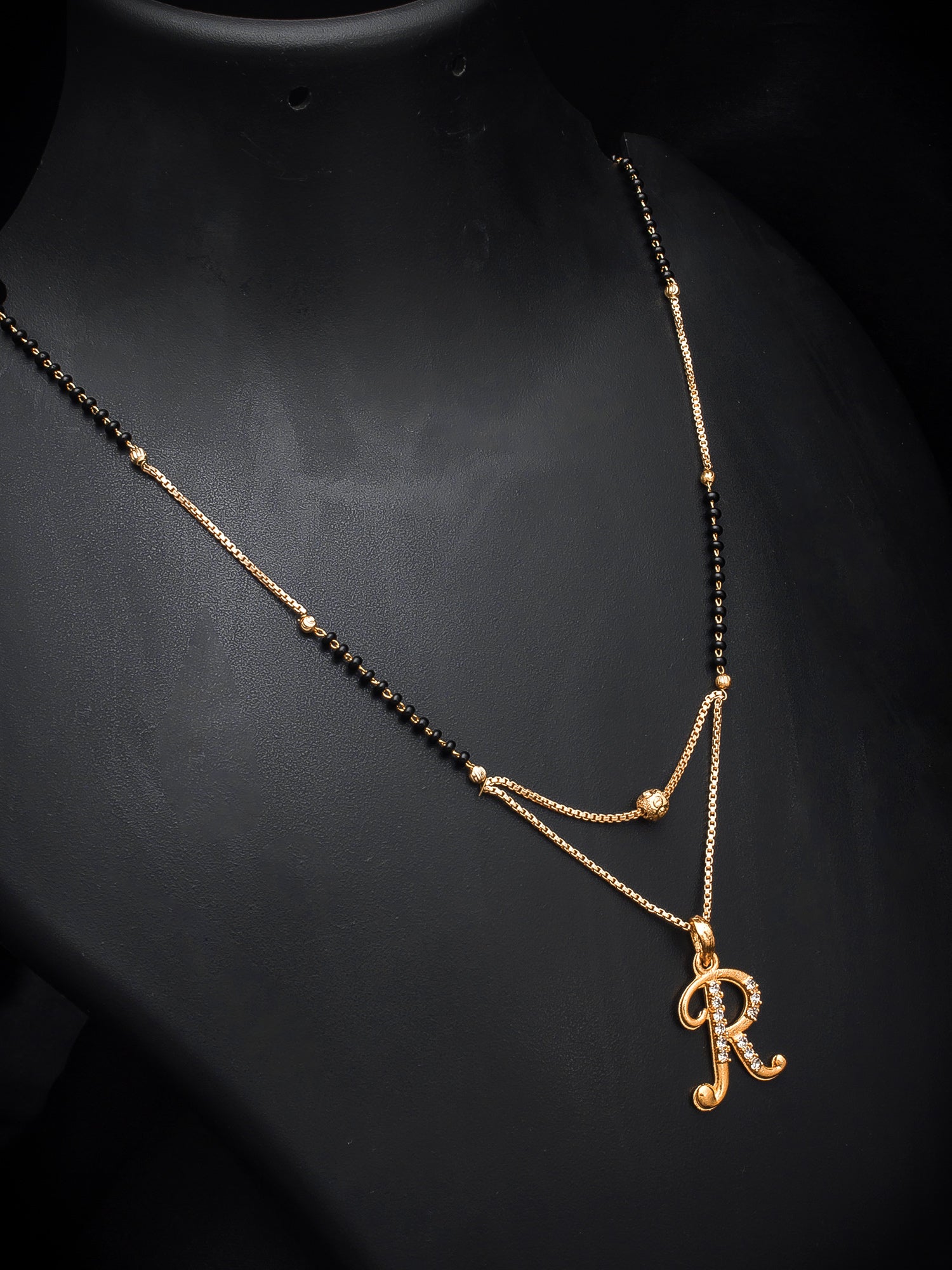Aadita Alphabet 'R' Initial Mangalsutra