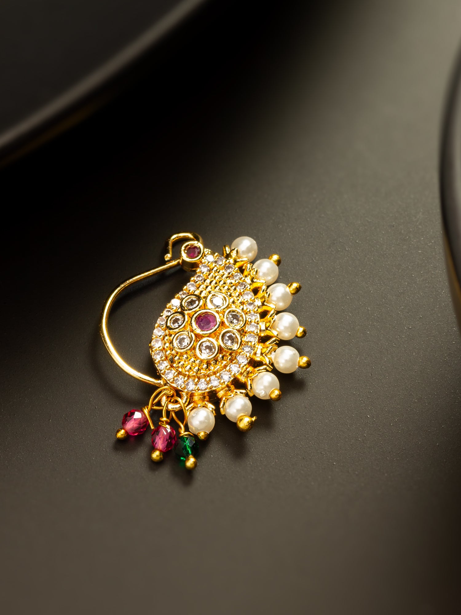 Aadita Paisley Patterned Gold Plated Nath