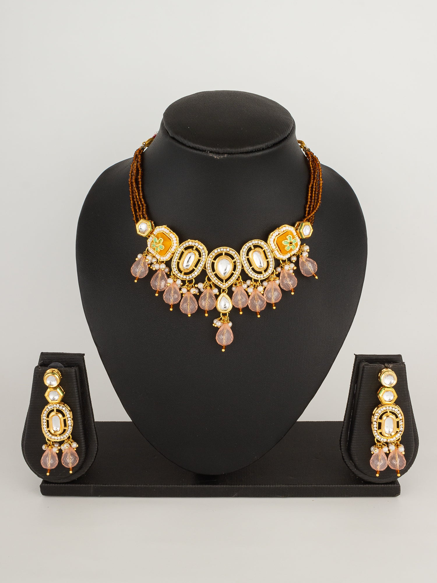 Traditional Gold-Plated Kundan Choker Set with Peach Bead Droplets