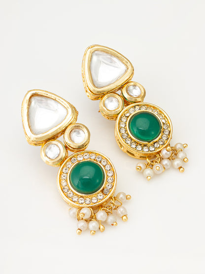 Aadita Elegant Green Stone Kundan Choker Set with Pearls