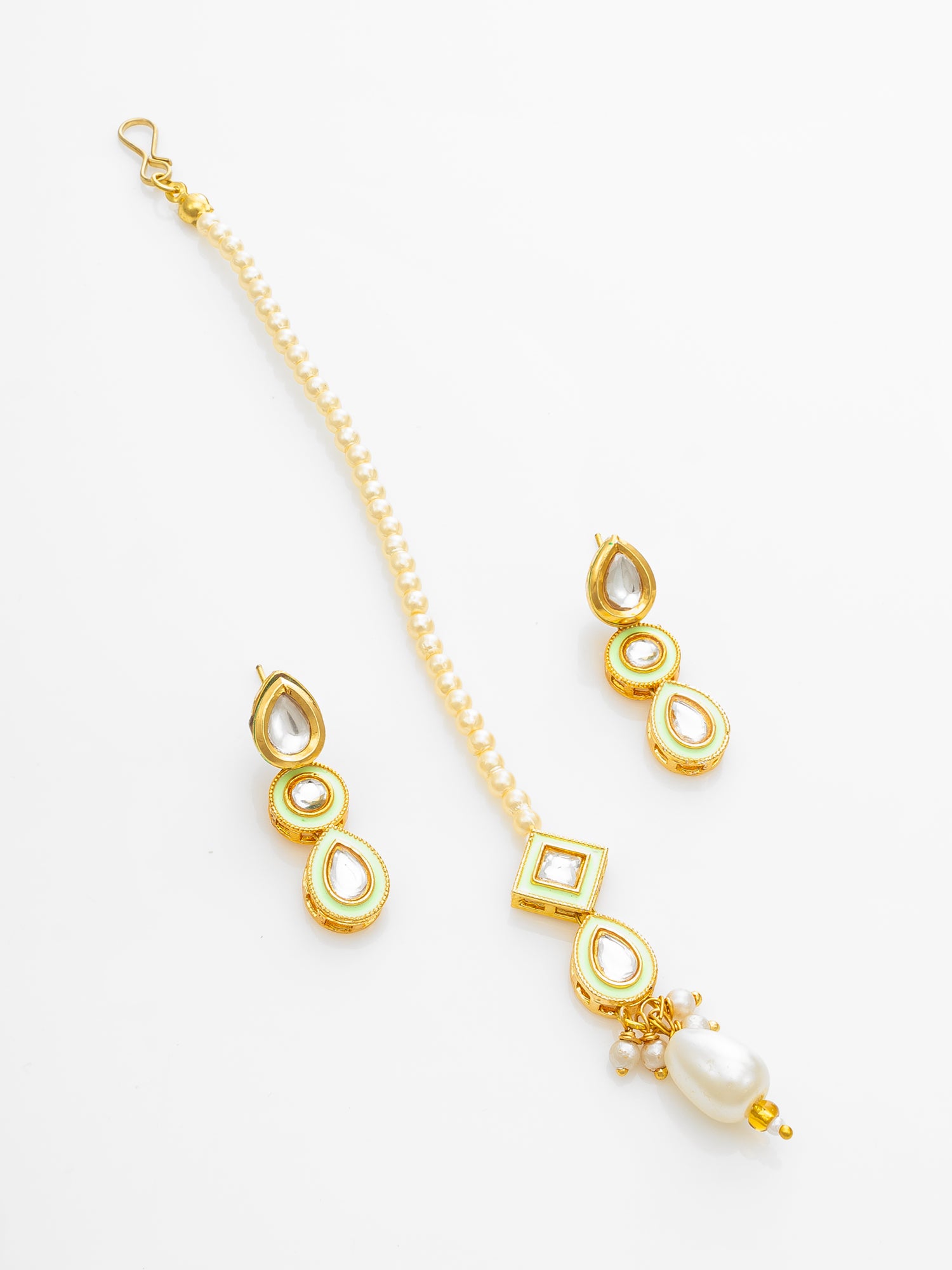 Aadita Pearl Choker Kundan Necklace Set with Maang Tikka for Women