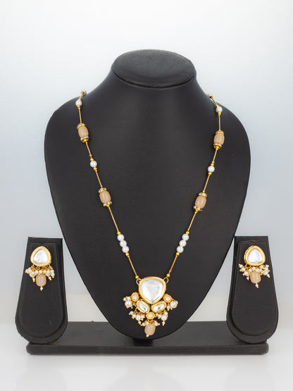 Aadita Festive Peach Kundan Necklace Set with Gold Detailing