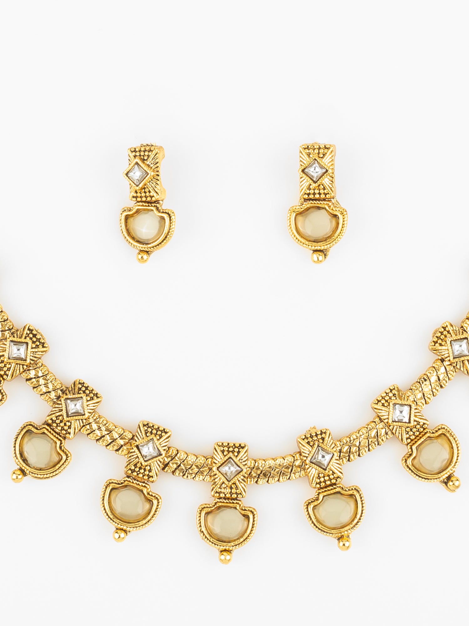 Aadita Gold Plated Kundan Heart Motif Traditional Necklace Set for Women